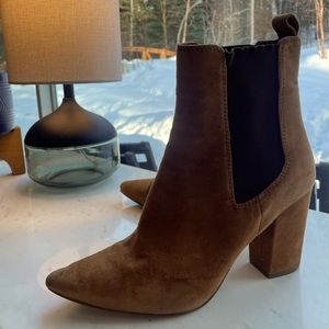 Steve Madden tan suede size 9 booties.